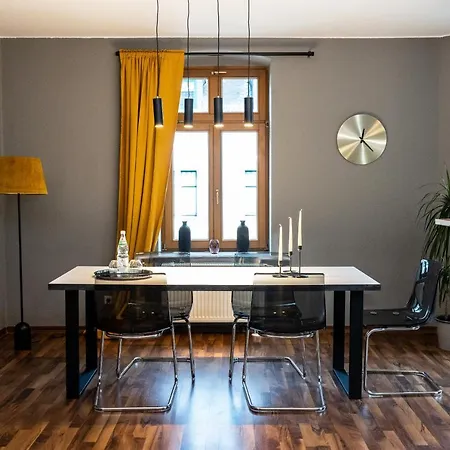 Design Studio - Wifi Und Netflix Chemnitz Extérieur photo